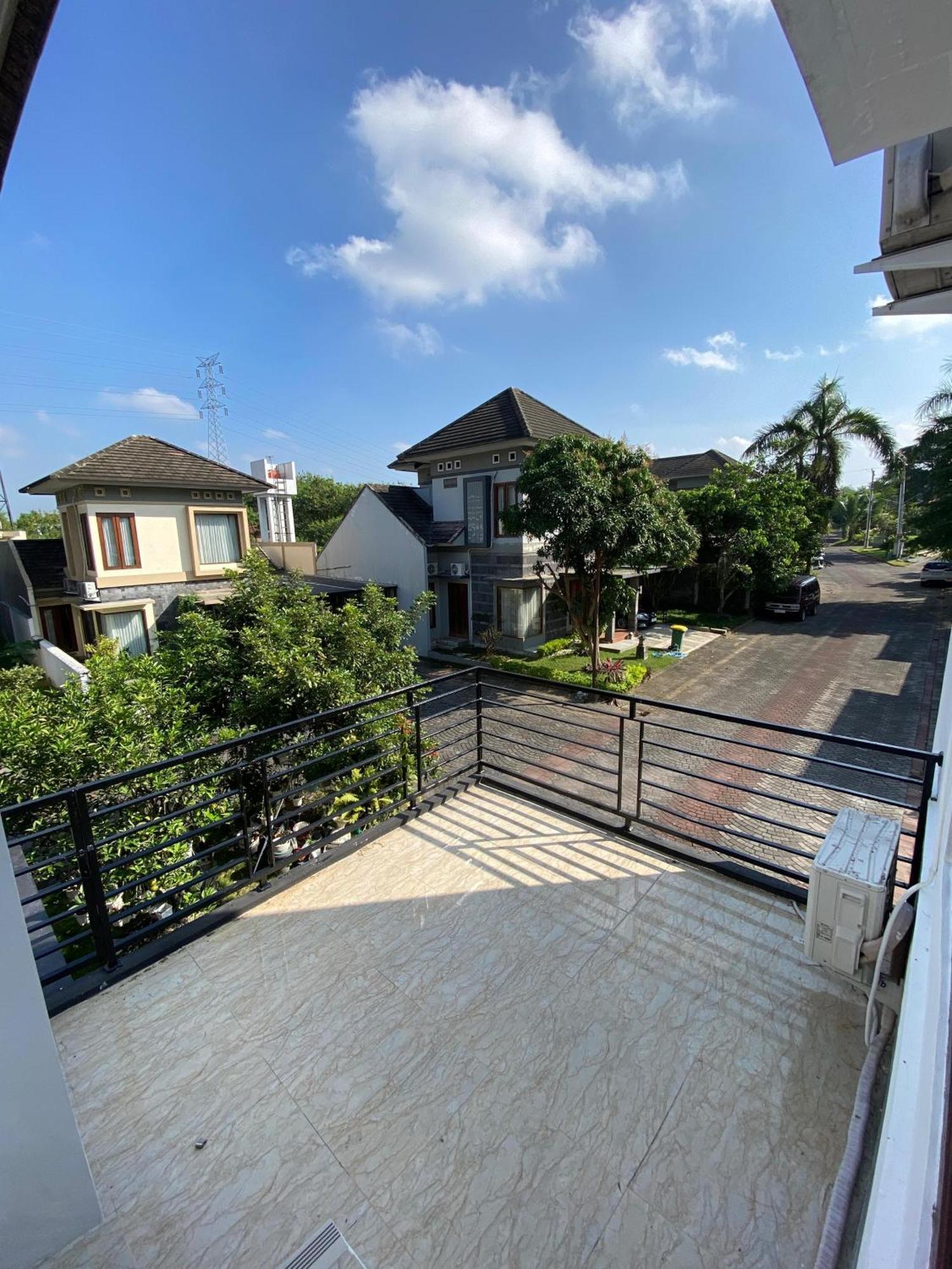 Merapi View Room Ngaglik Exterior photo